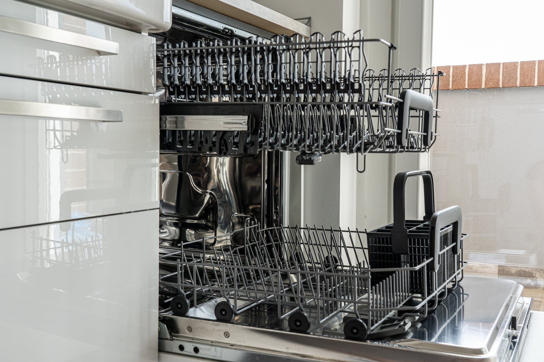 empty rack of dishwasher
